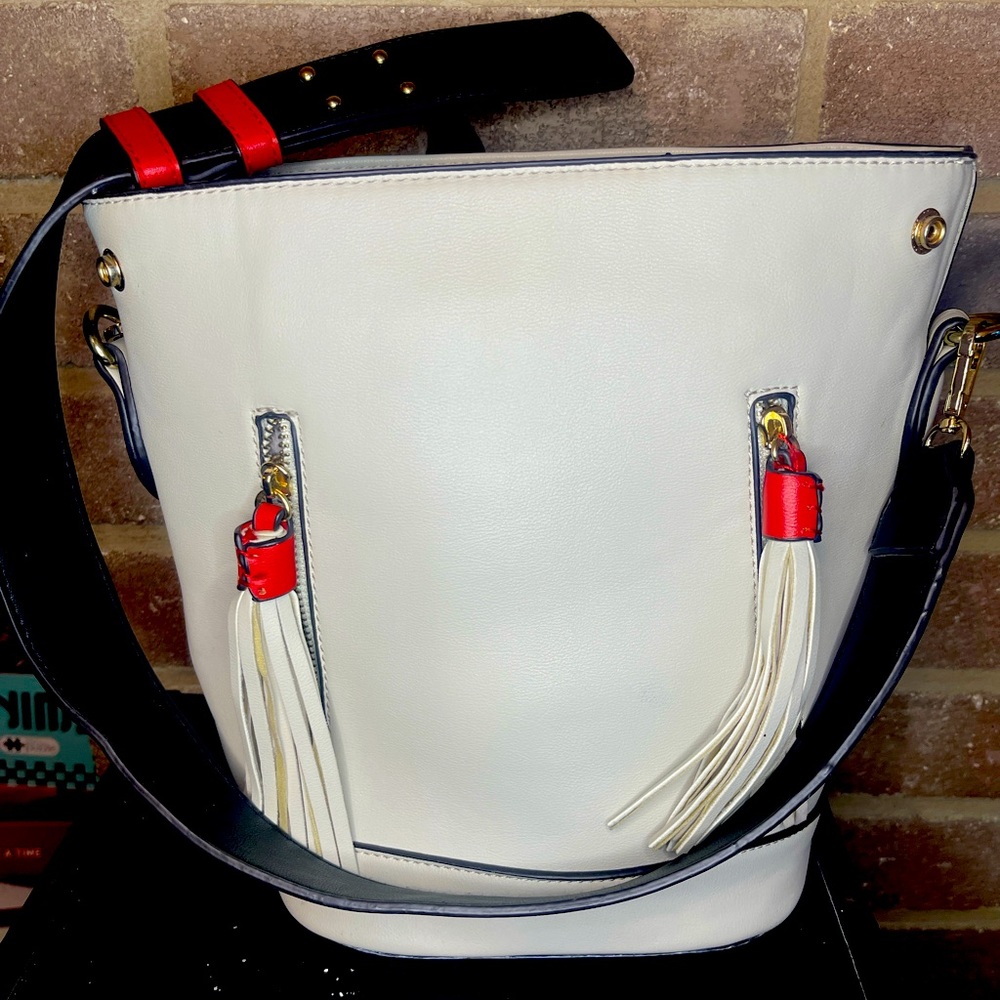 Cream black and red shoulder bag
